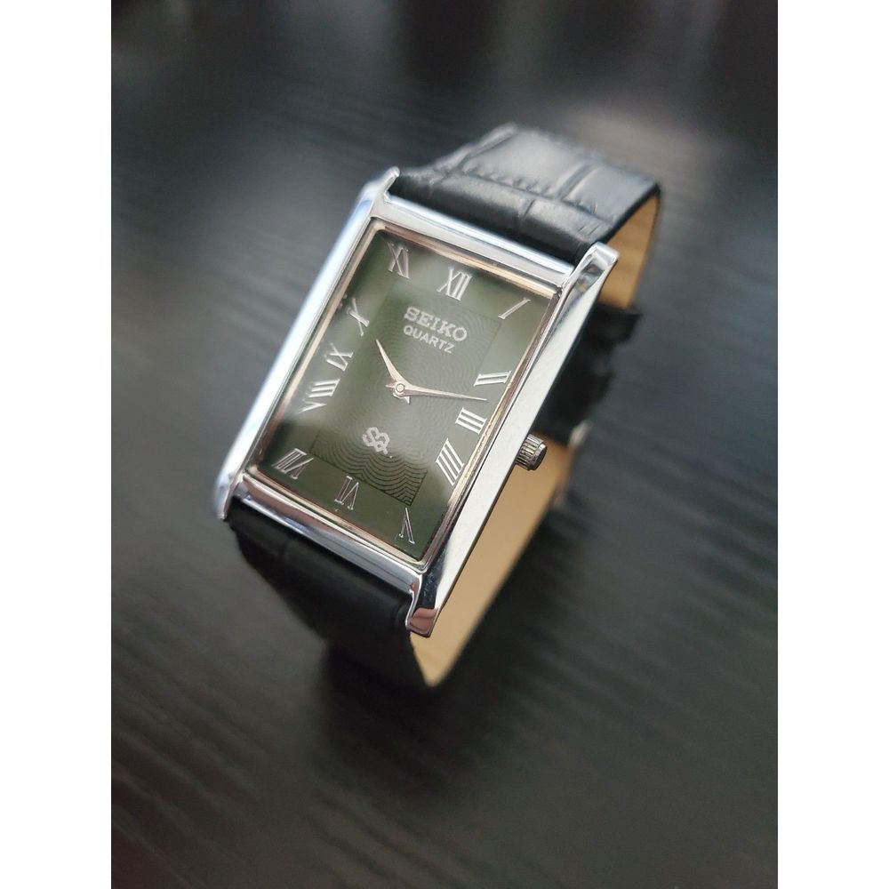 Mint Condition - Rare - Vintage Seiko Slim Tank Quartz Men's‎ Leather Wristwatch